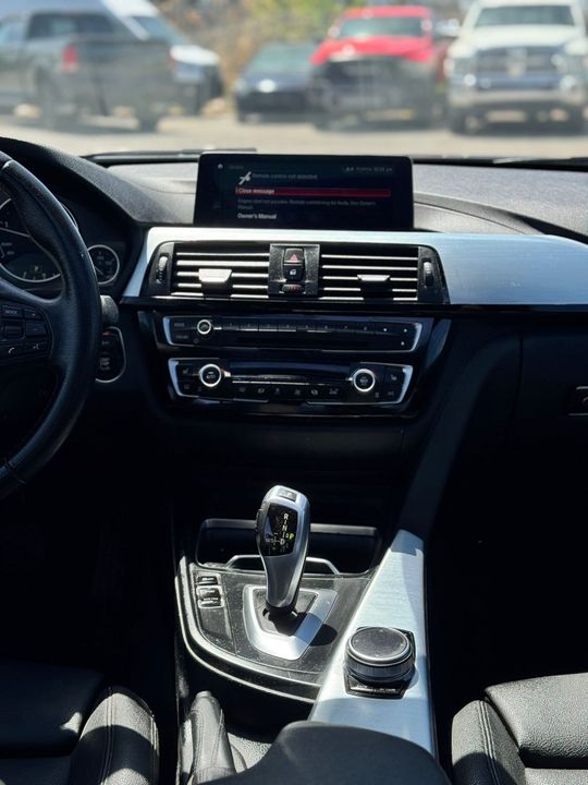 BMW 3 Series 2018 - Image 15