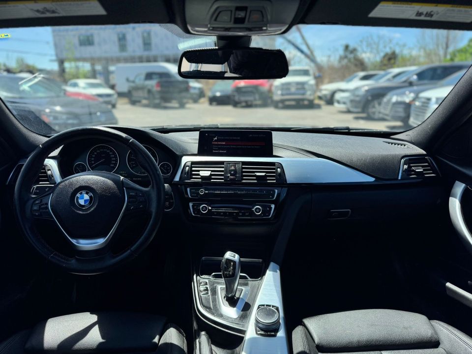 BMW 3 Series 2018 - Image 7