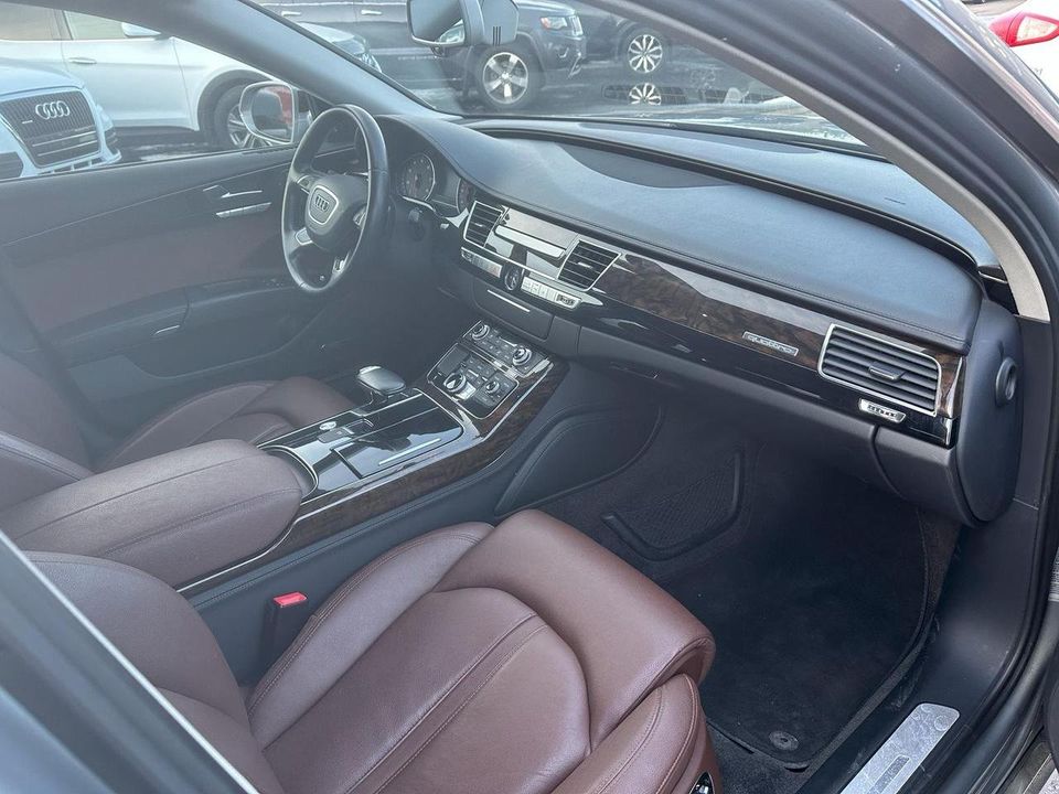 Audi A8 2013 - Image 12