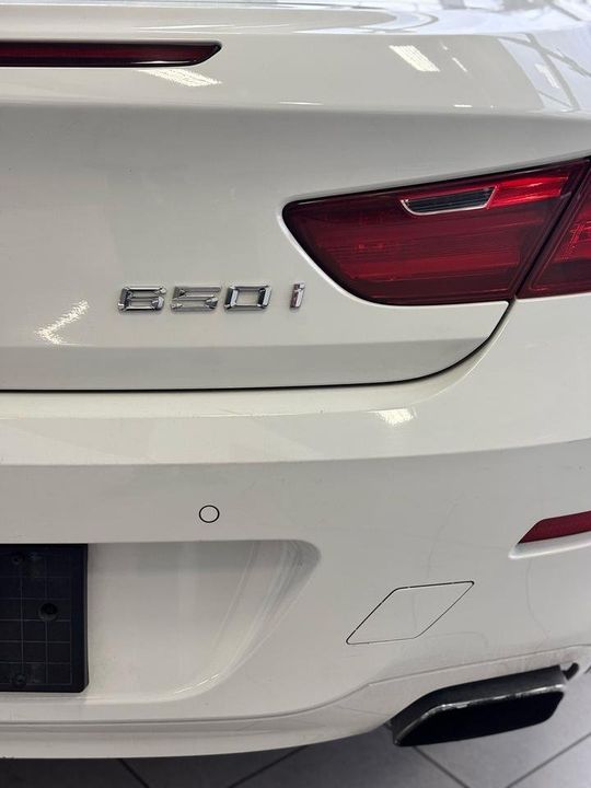 BMW 6 Series 2012 - Image 10