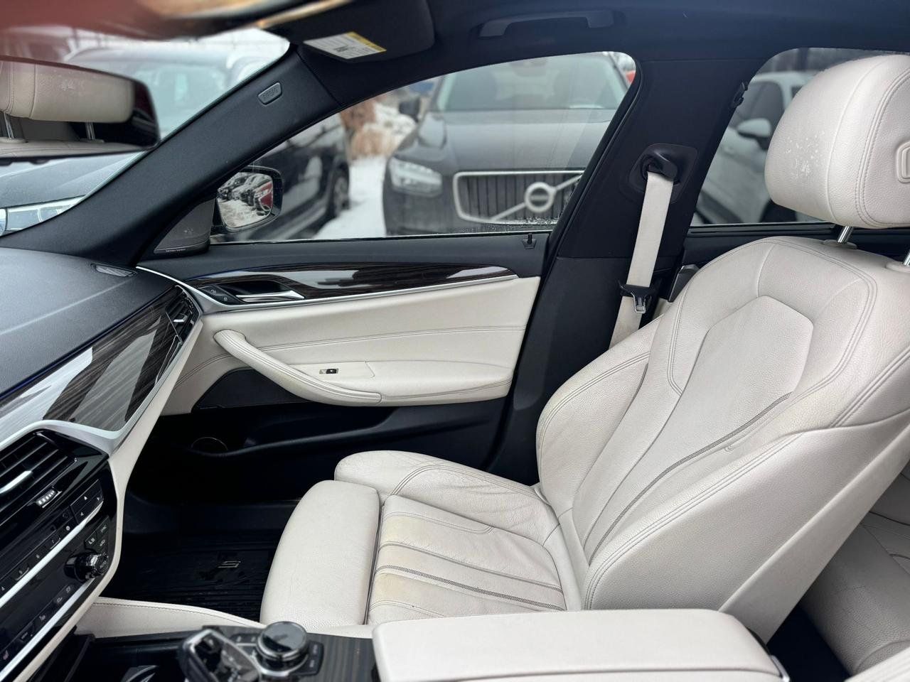 BMW 5 Series 2017 - Thumbnail 13