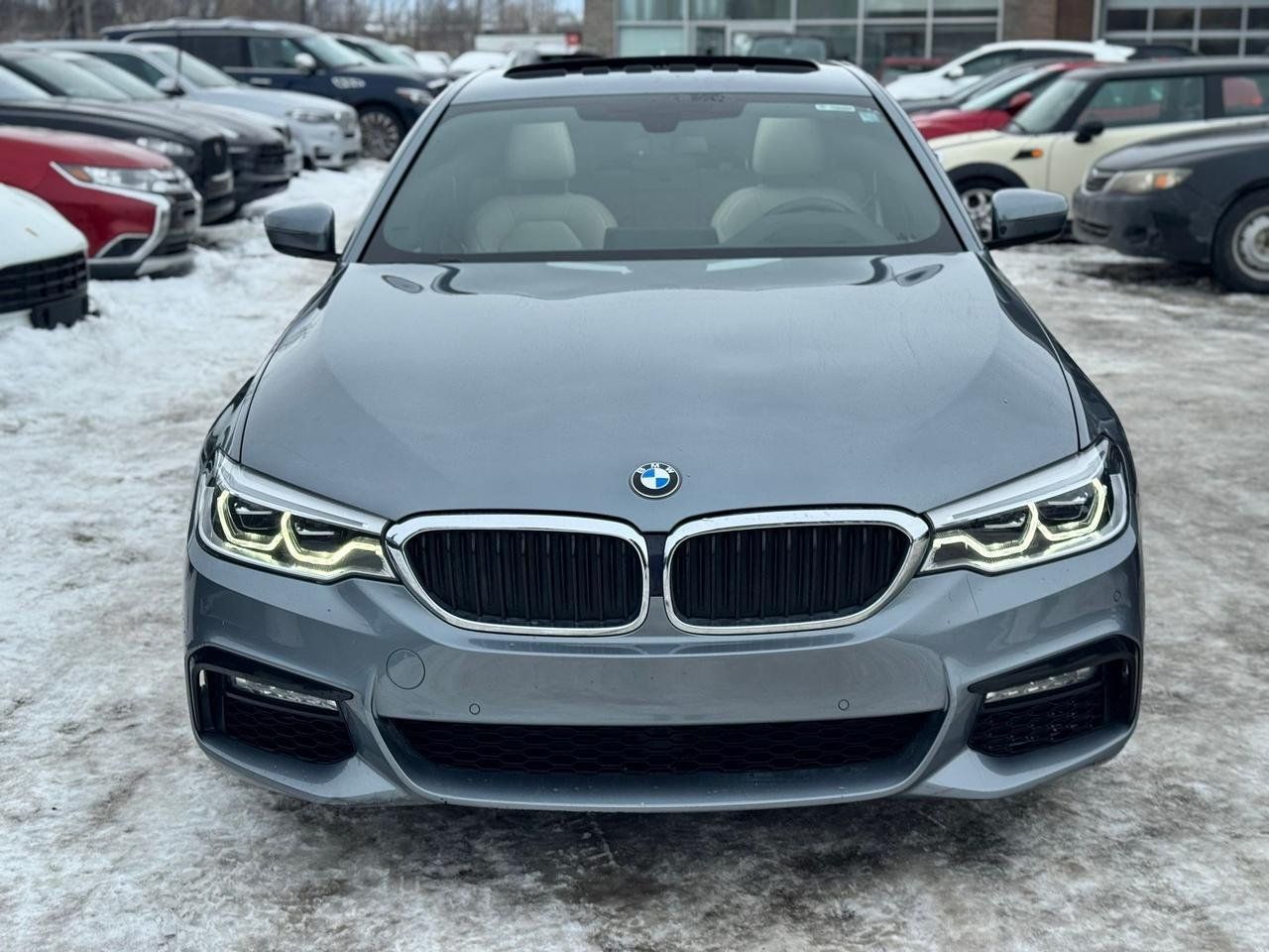 BMW 5 Series 2017 - Thumbnail 2