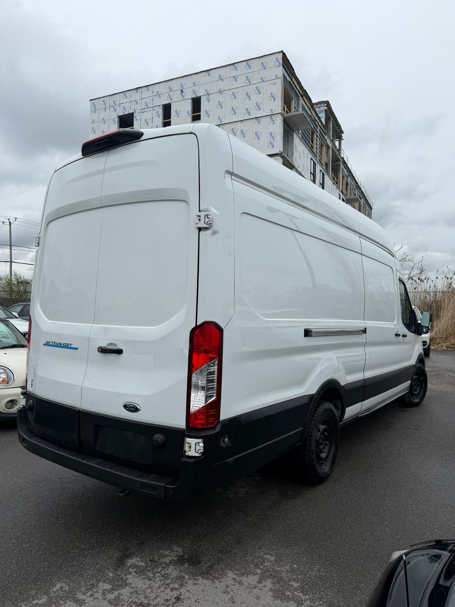 Ford E Transit Cargo VAN 2022 - Thumbnail 9