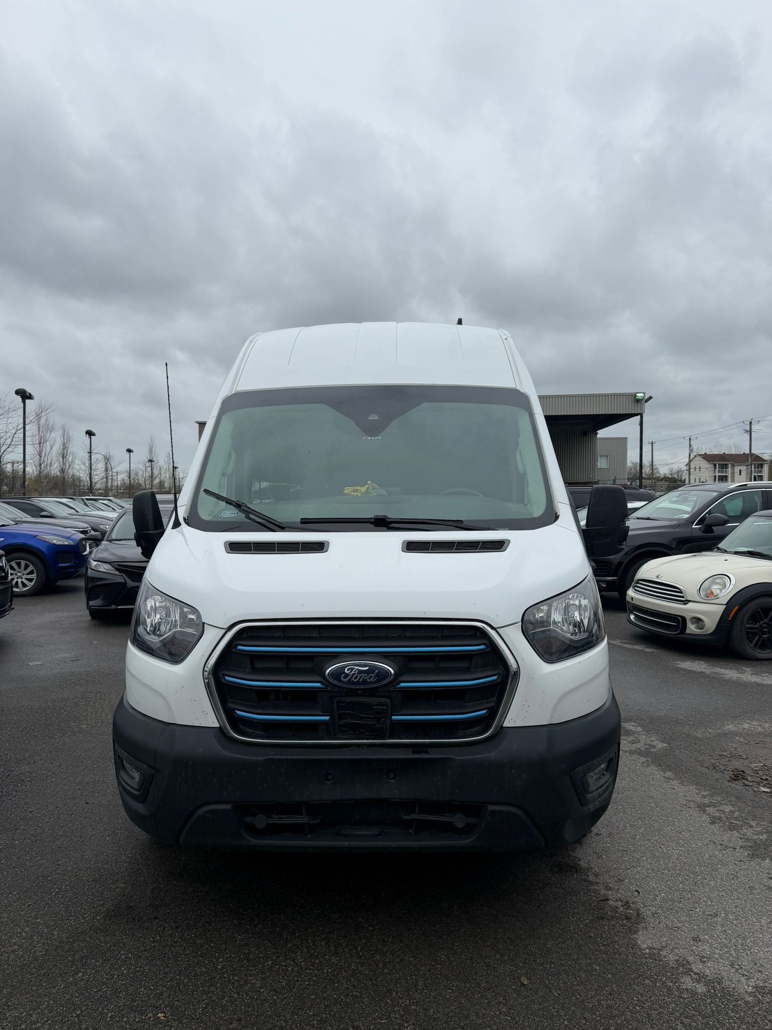 Ford E Transit Cargo VAN 2022 - Thumbnail 3