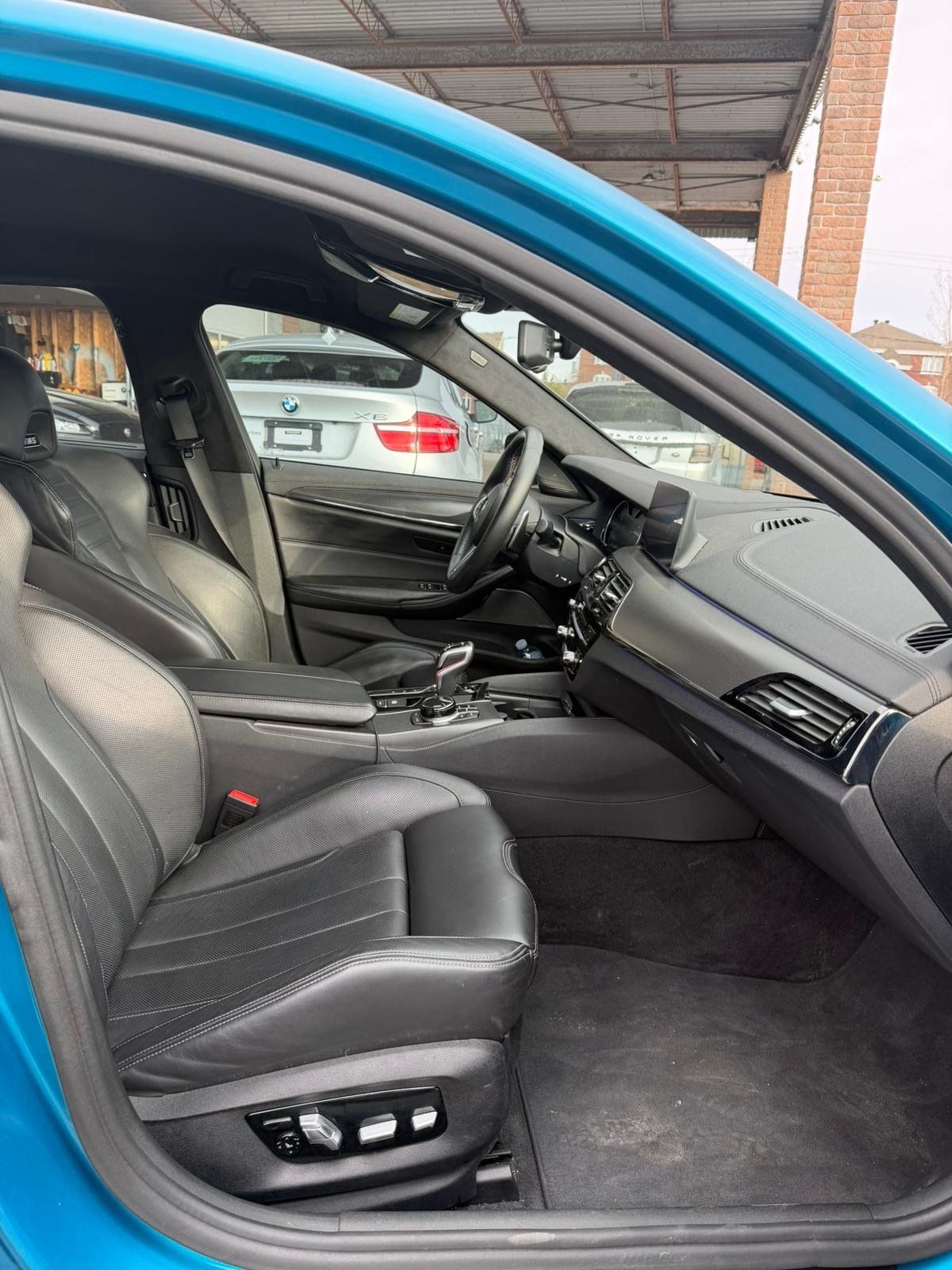 BMW M5 2019 - Thumbnail 7