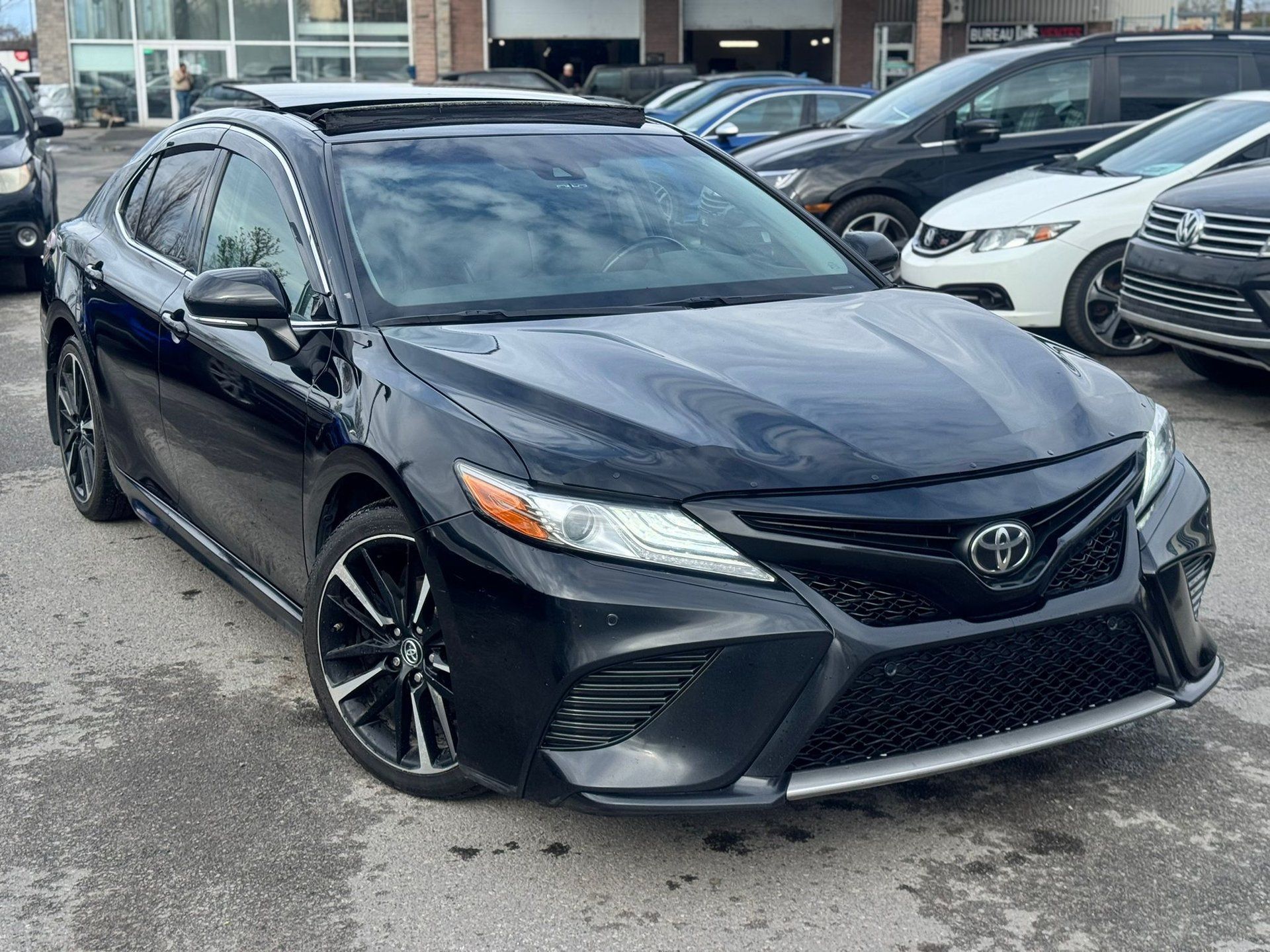 Toyota Camry 2018 - Thumbnail 1