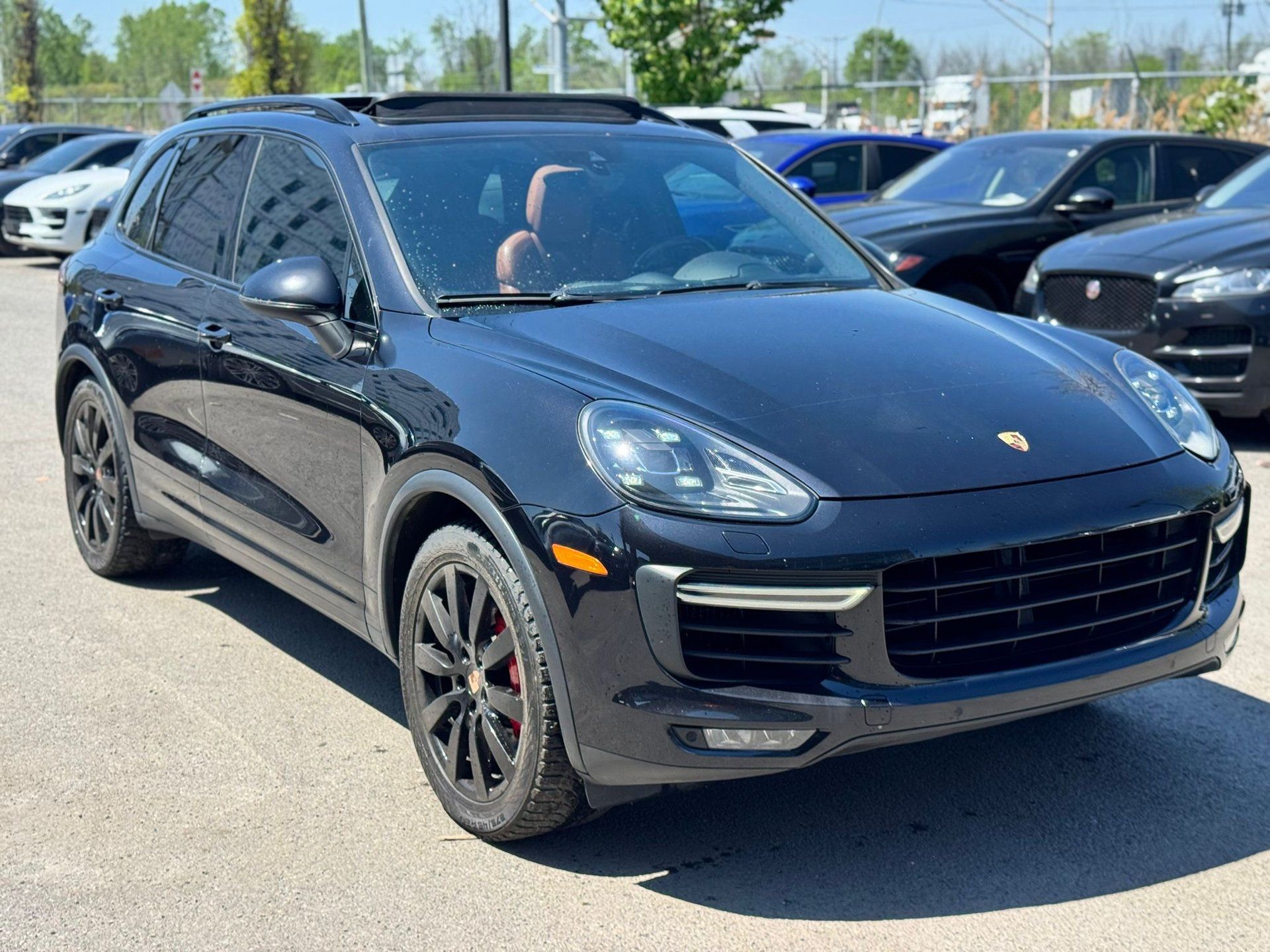 Porsche Cayenne 2016 - Thumbnail 1