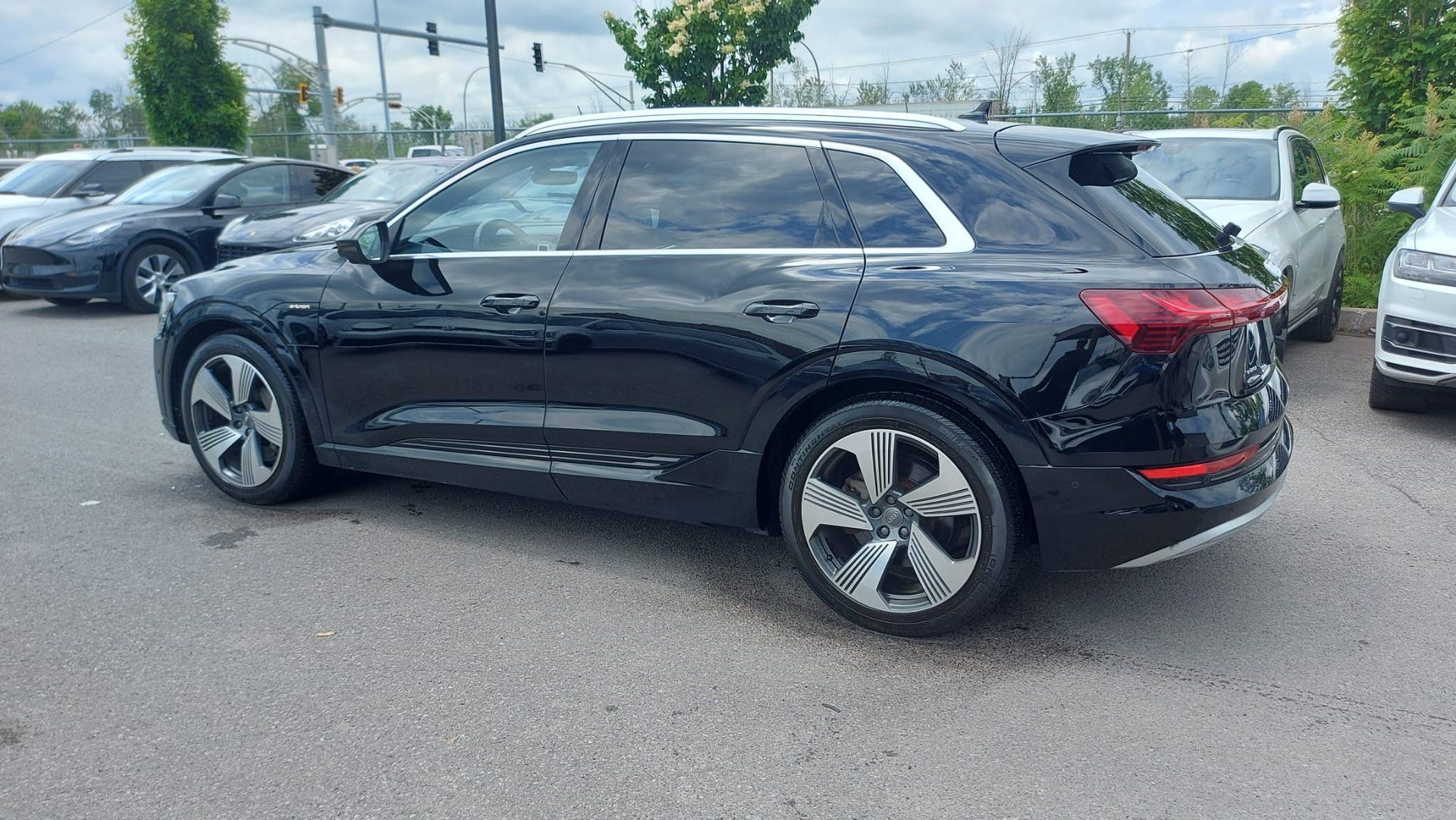 Audi e-tron 2019 - Thumbnail 4