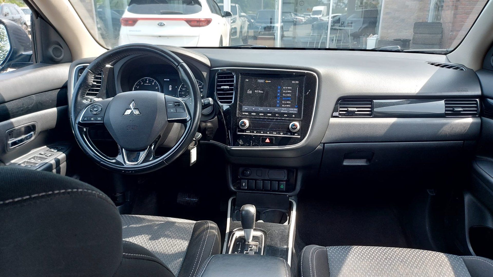 Mitsubishi Outlander 2020 - Thumbnail 9