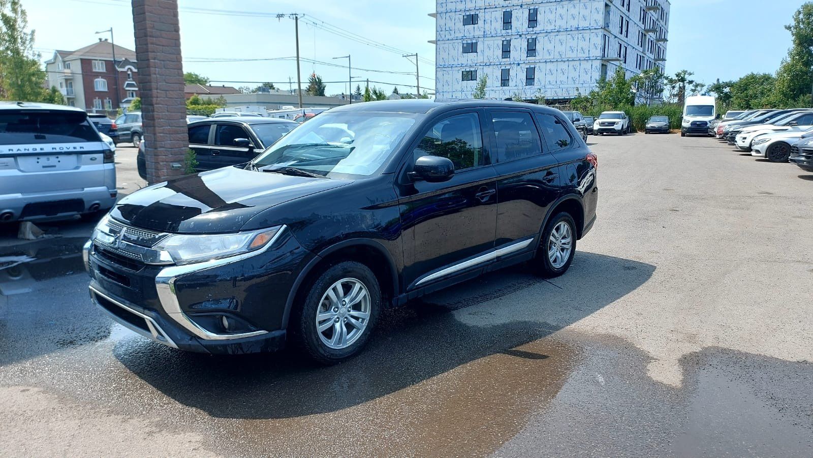 Mitsubishi Outlander 2020 - Thumbnail 1