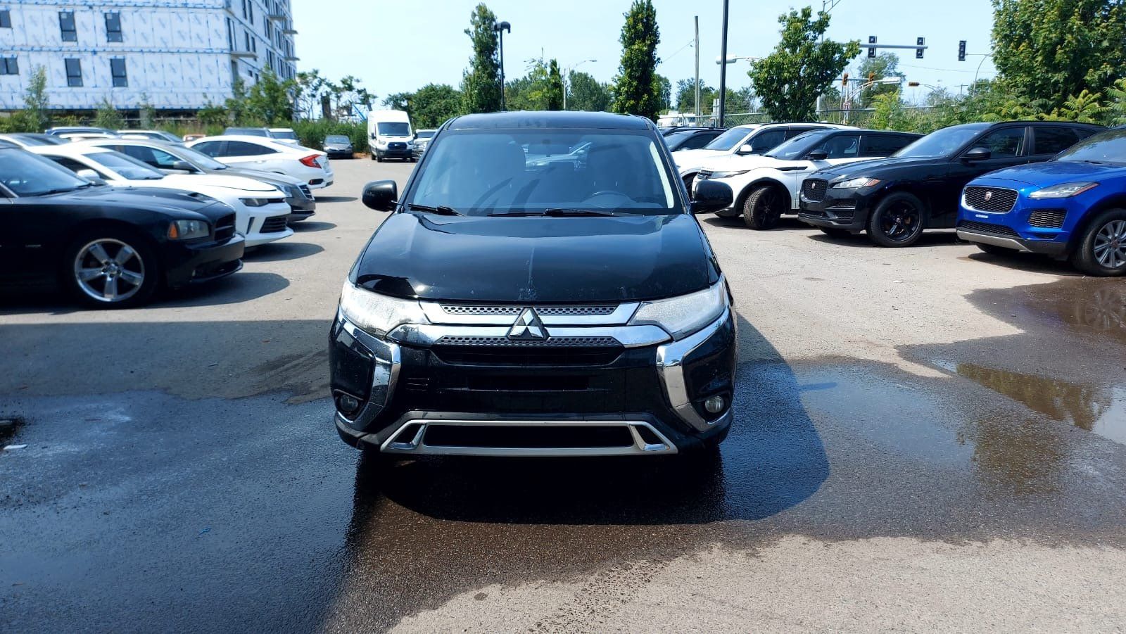 Mitsubishi Outlander 2020 - Thumbnail 2