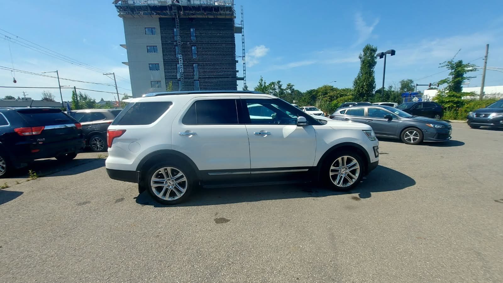 Ford Explorer 2017 - Thumbnail 6